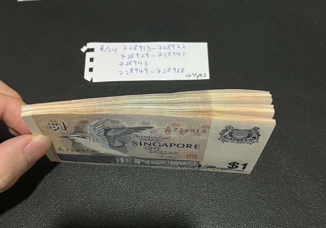 Singapore bird $1 break run serial B/24 UNC 44pcs